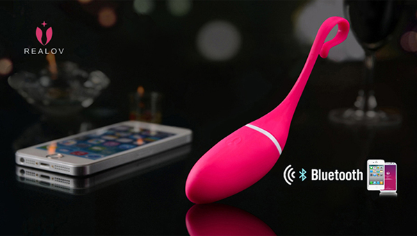 Trứng rung Realov Irena điều khiển Smartphone tặng quà hấp dẫn