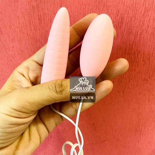 Lưỡi liếm âm đạo kết hợp trứng rung đôi cực phê, dễ dùng