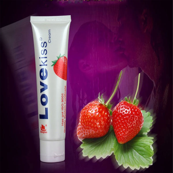Gel Bôi Trơn Hương Dâu LoveKiss 100ml Tăng Độ Trơn An Toàn 