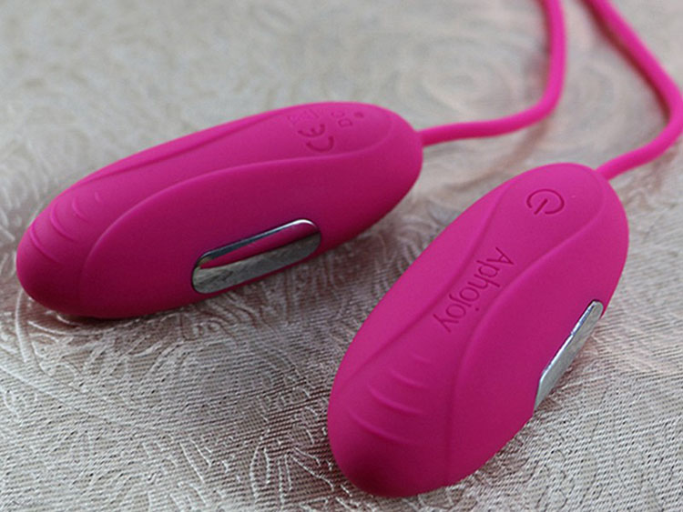 Trứng rung 2 đầu nối dây mềm độc lập 7 chế độ rung an toàn