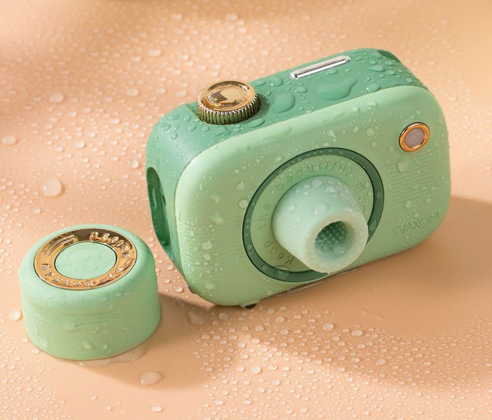 Máy Rung Bú Kẹp Ti Svakom Alberta Ngụy Trang Máy Ảnh Cao Cấp