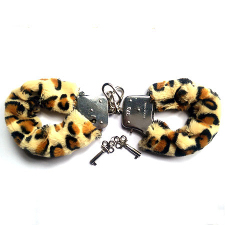 Còng tay hợp kim đệm bông siêu bền an toàn giá tốt