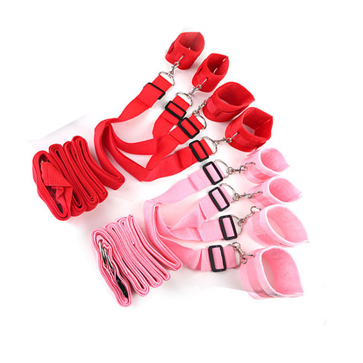 Bộ trói chân tay 4 góc đệm bông êm ái nâng tầm khoái cảm