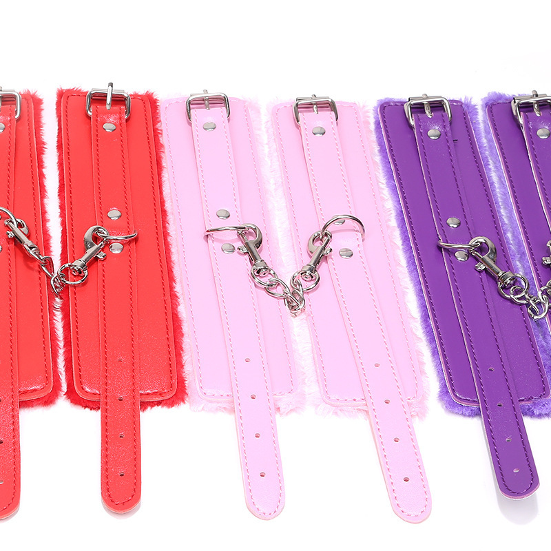 Còng Tay Da Lót Nỉ Đa Màu Sắc Phong Cách Độc Đáo Giá Tốt