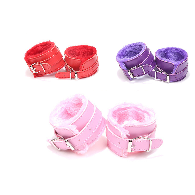 Còng Tay Da Lót Nỉ Đa Màu Sắc Phong Cách Độc Đáo Giá Tốt