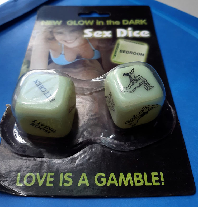 Xúc sắc tình yêu Sexy Dice quà tặng độc đáo trò chơi hấp dẫn
