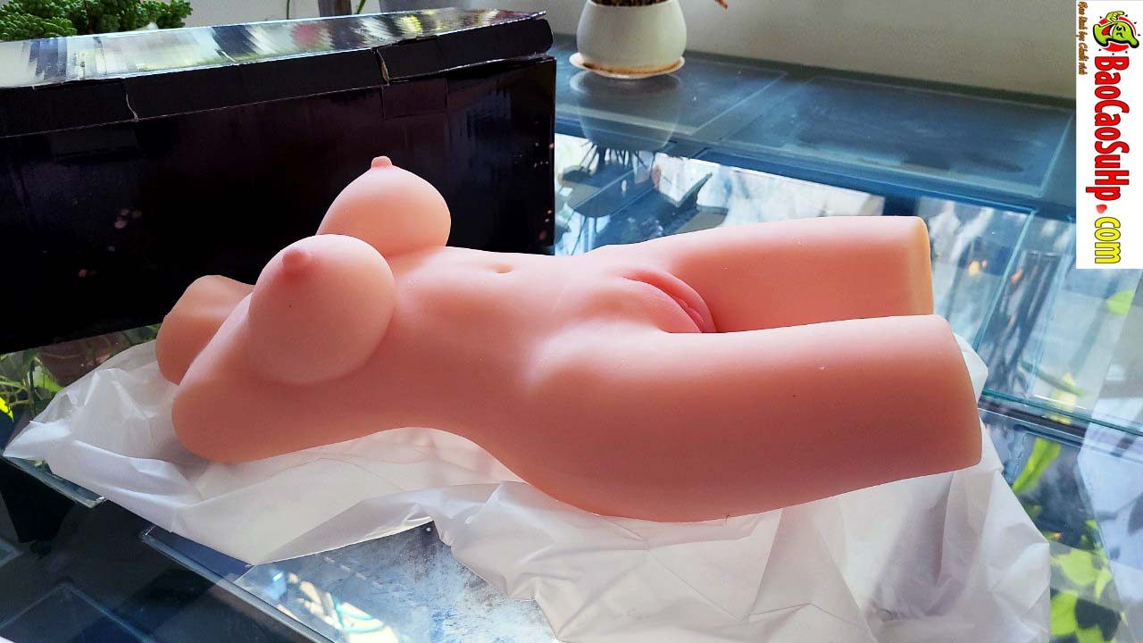 Búp bê tình dục bán thân Mizzzee CC 5.5kg rung rên hút siêu thực Búp bê tình dục bán thân Mizzzee CC 5.5kg rung rên hút siêu thực
