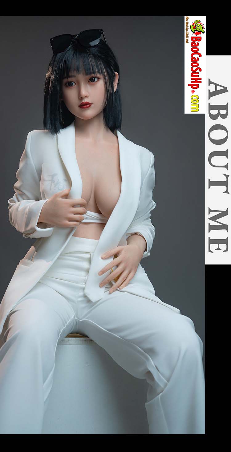 Búp bê tình dục Layla 1m58 thân TPE Đầu silicone Quyến rũ Hiện đại Sành điệu