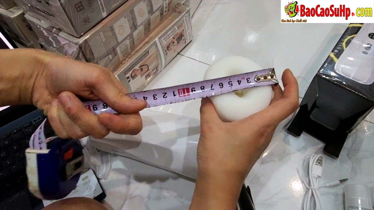 Cốc thủ dâm nam Mizzzee GT50 nhỏ gọn hút rung, dễ vệ sinh, sang trọng