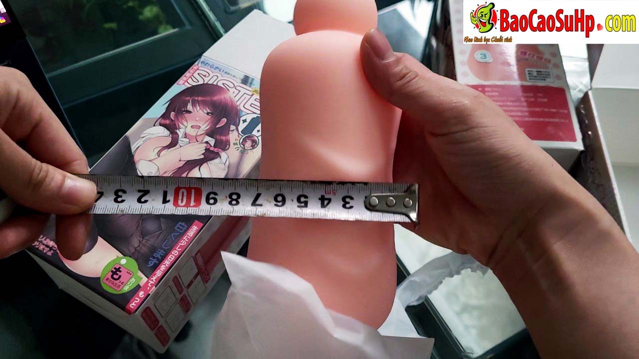 z5413163364146 a595a15ff4d13bae2a75fe7259f448d5 - Cặp âm đạo giả nguyên khối Nhóm nhạc chị em Jiuuy Royal Sister