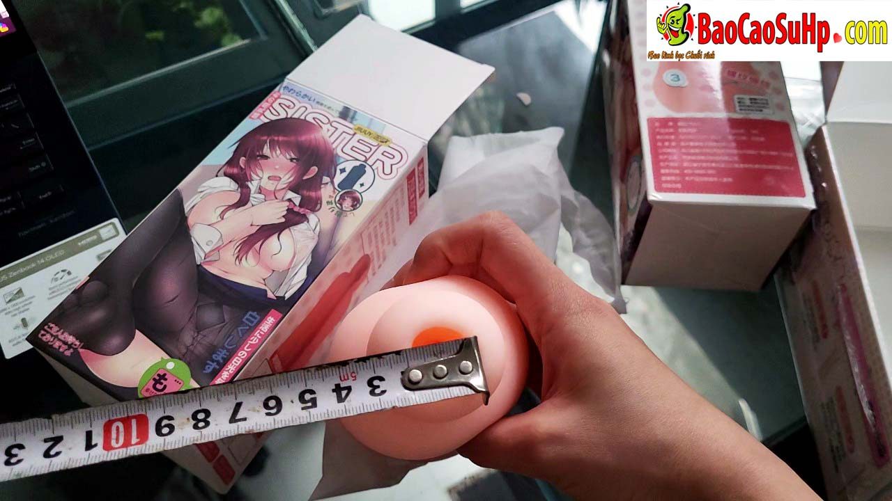 z5413163366729 e25ac676e1fb074443a6dc95dabe5825 - Cặp âm đạo giả nguyên khối Nhóm nhạc chị em Jiuuy Royal Sister