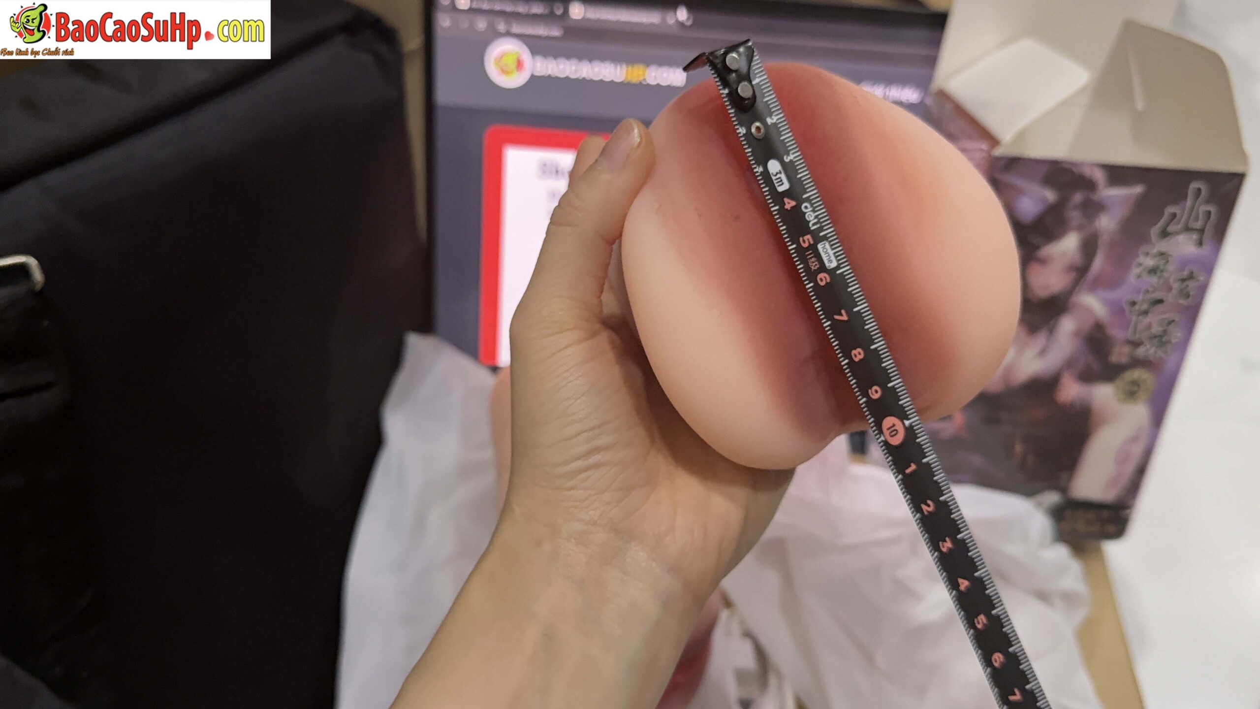 Máy rung cầm tay Mizzzee Kyubi 600g phát nhiệt siêu kích thích