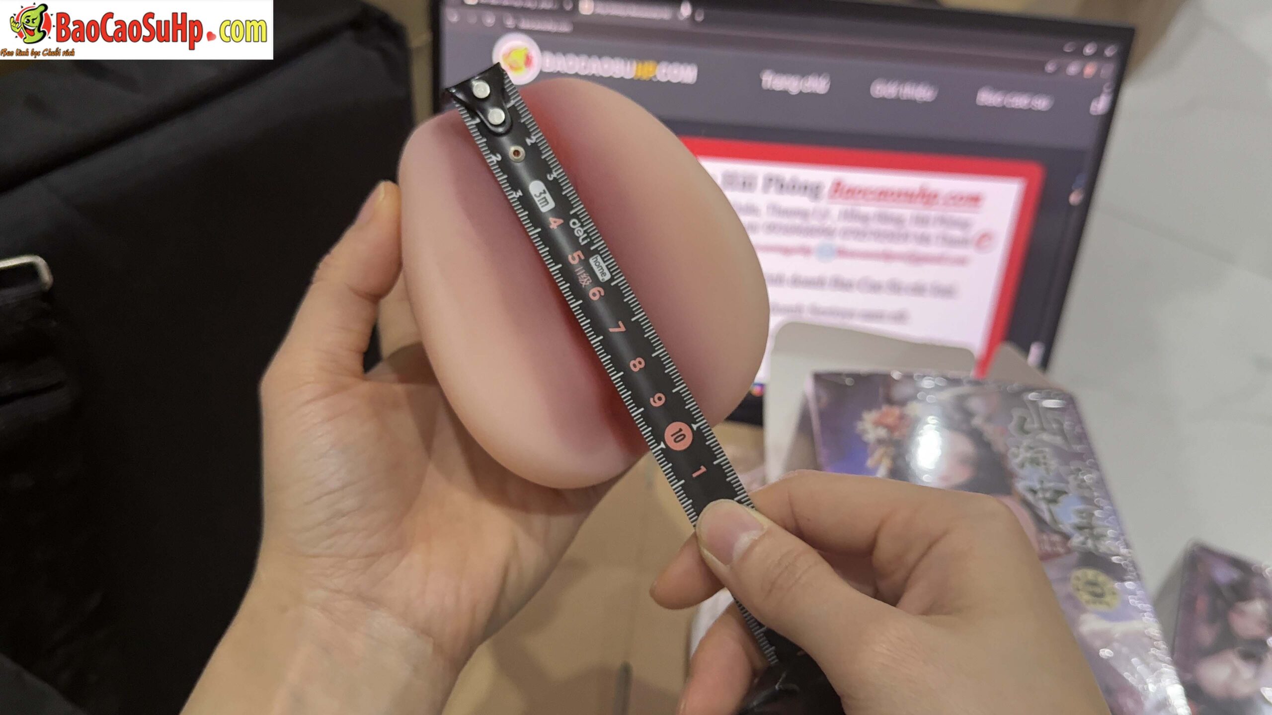 Máy rung cầm tay Mizzzee Kyubi 600g phát nhiệt siêu kích thích