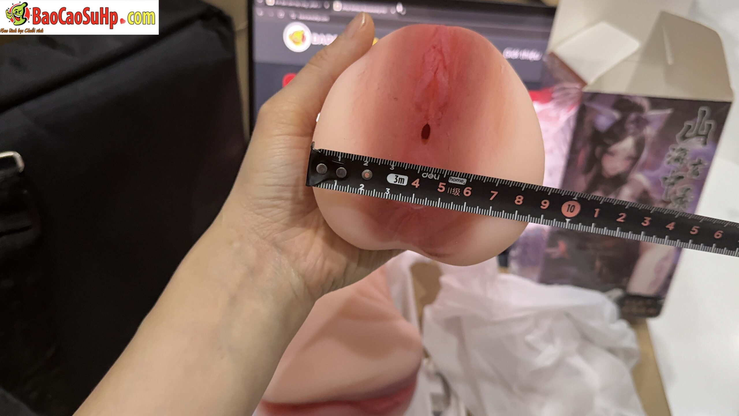 Máy rung cầm tay Mizzzee Kyubi 600g phát nhiệt siêu kích thích