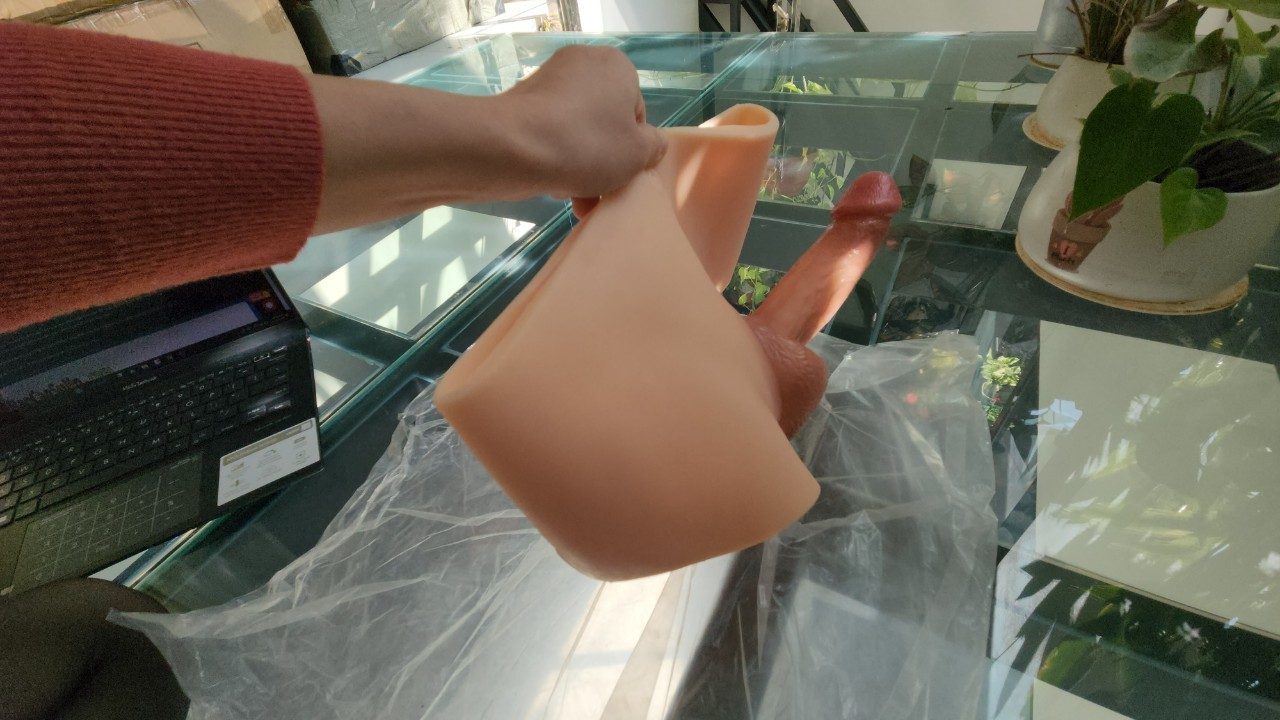 z3984314549738 b7ec79f7978f5a8edff1802282ac07e3 - Quần Silicone dương vật mềm mại dành cho nam giới Body Touva