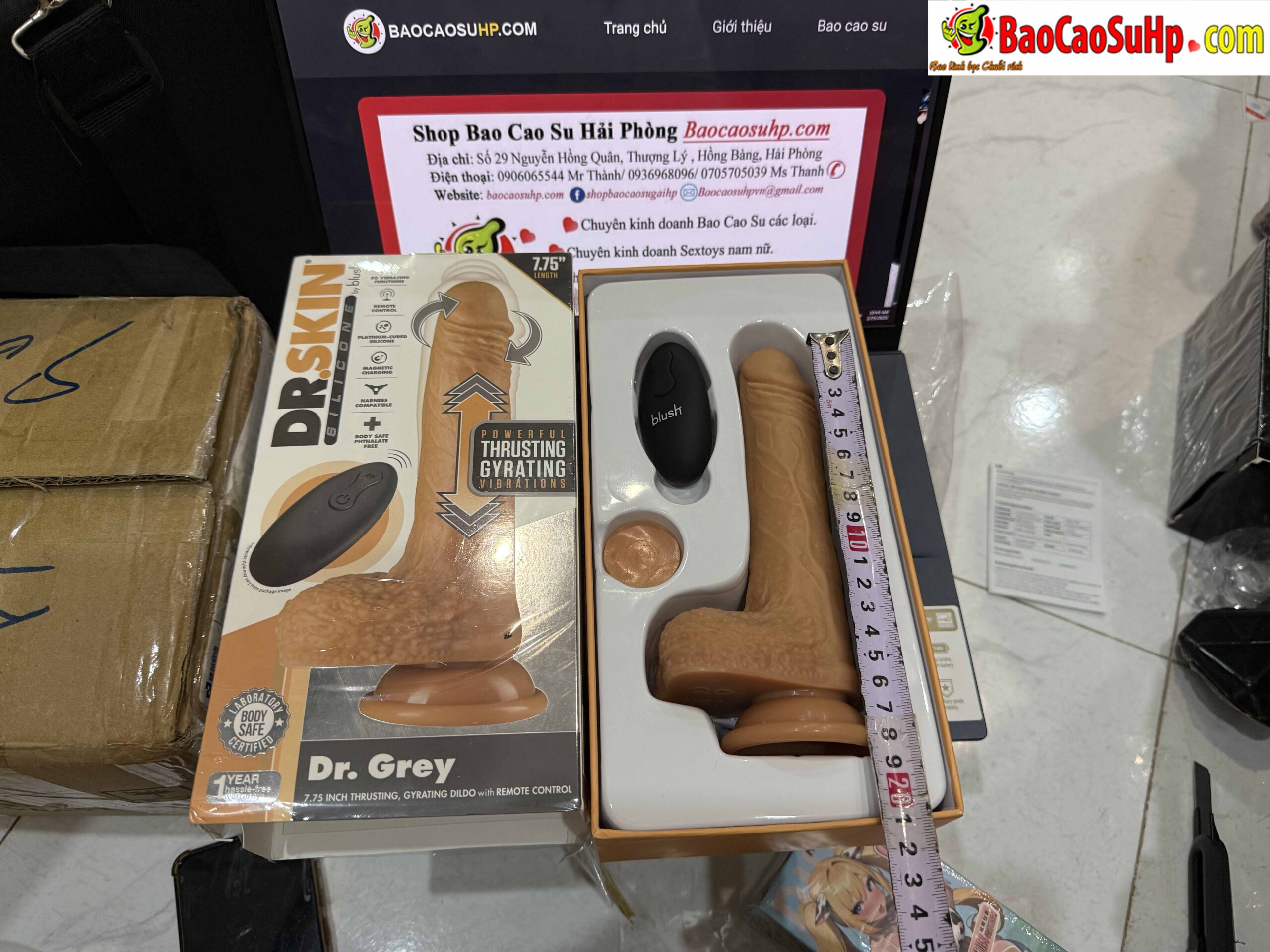 BLUSH Dr. Gray dương vật giả thụt lên xuống mềm mại 7 inch