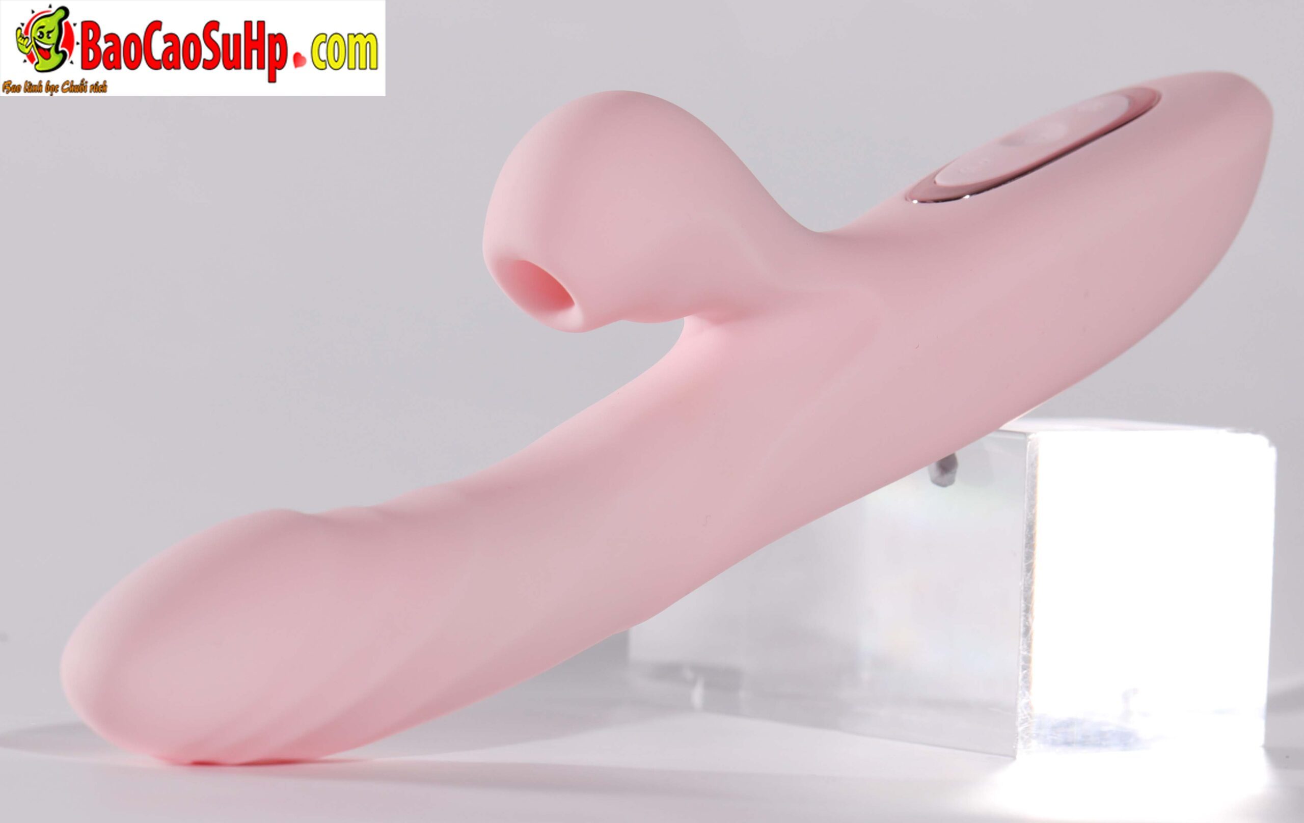 834A6812 scaled - Dương vật giả cầm tay Mizzzee Love Joy Stick thụt hút mạnh mẽ