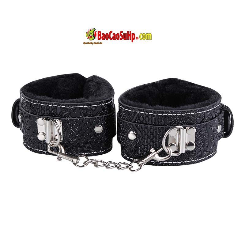 Bộ đồ chơi SM Black Knight 18 món cao cấp kích thích đam mê Bộ đồ chơi SM Black Knight 18 món cao cấp kích thích đam mê