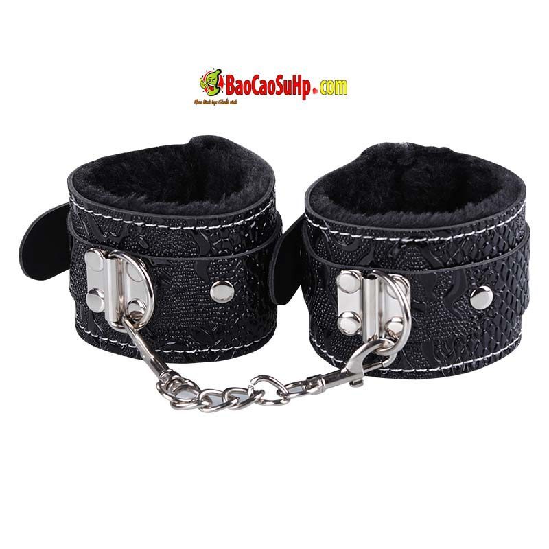 Bộ đồ chơi SM Black Knight 18 món cao cấp kích thích đam mê Bộ đồ chơi SM Black Knight 18 món cao cấp kích thích đam mê