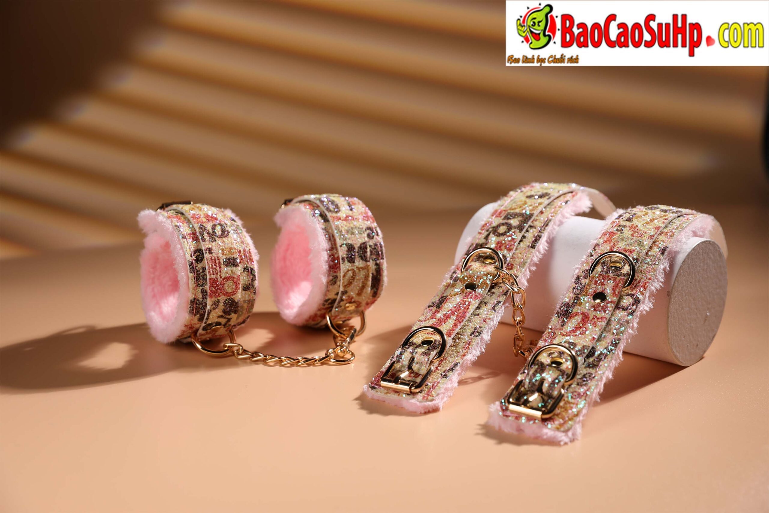 Bo BDSM 12 mon Mizzzee Start Bundle lap lanh tre trung ben bi 18 scaled - Bộ BDSM 12 món Mizzzee Start Bundle lấp lánh trẻ trung bền bỉ