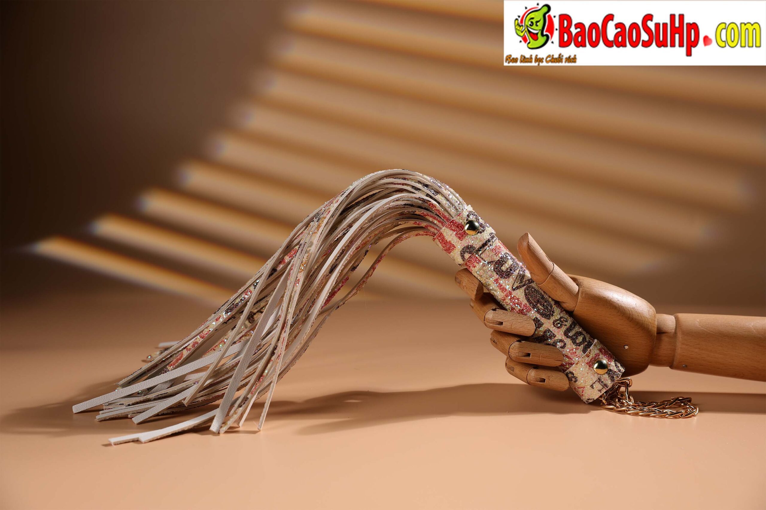 Bo BDSM 12 mon Mizzzee Start Bundle lap lanh tre trung ben bi 25 scaled - Bộ BDSM 12 món Mizzzee Start Bundle lấp lánh trẻ trung bền bỉ