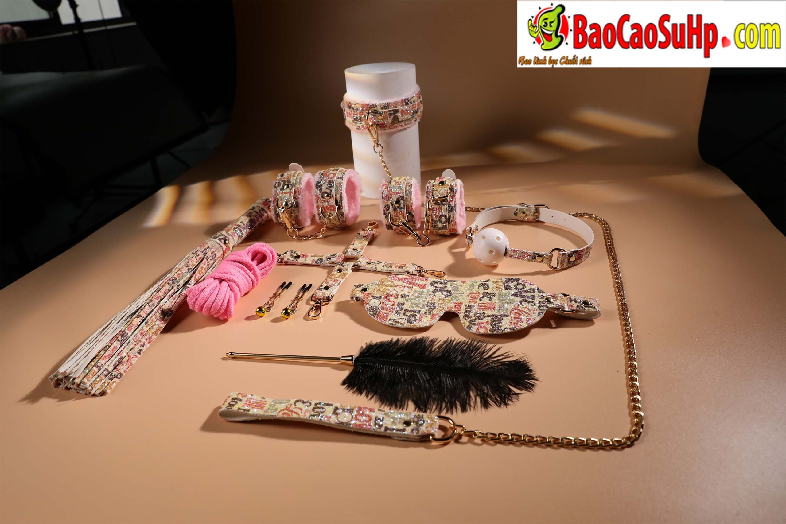 Bo BDSM 12 mon Mizzzee Start Bundle lap lanh tre trung ben bi 27 scaled - Bộ BDSM 12 món Mizzzee Start Bundle lấp lánh trẻ trung bền bỉ