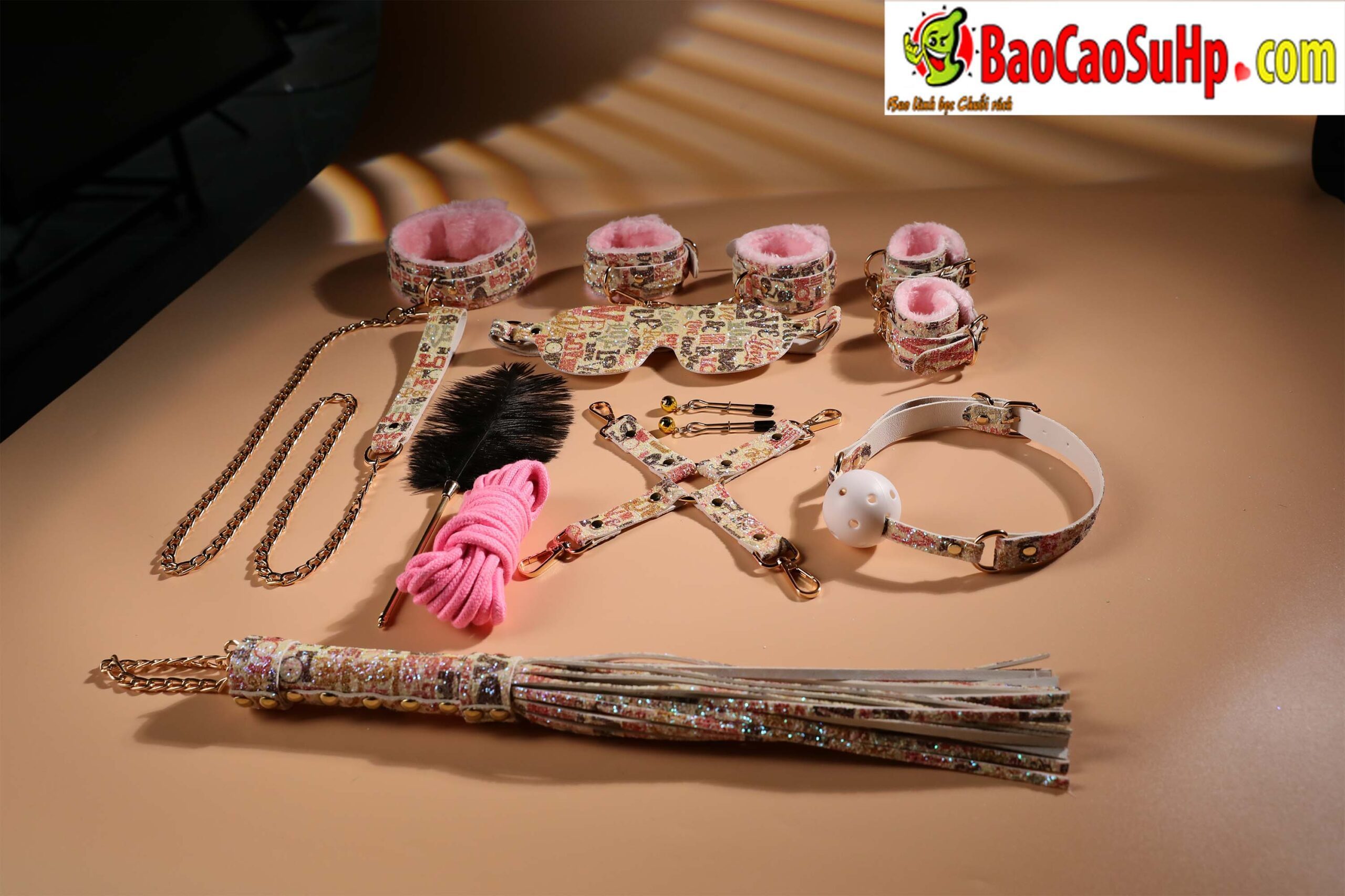 Bo BDSM 12 mon Mizzzee Start Bundle lap lanh tre trung ben bi 28 scaled - Bộ BDSM 12 món Mizzzee Start Bundle lấp lánh trẻ trung bền bỉ