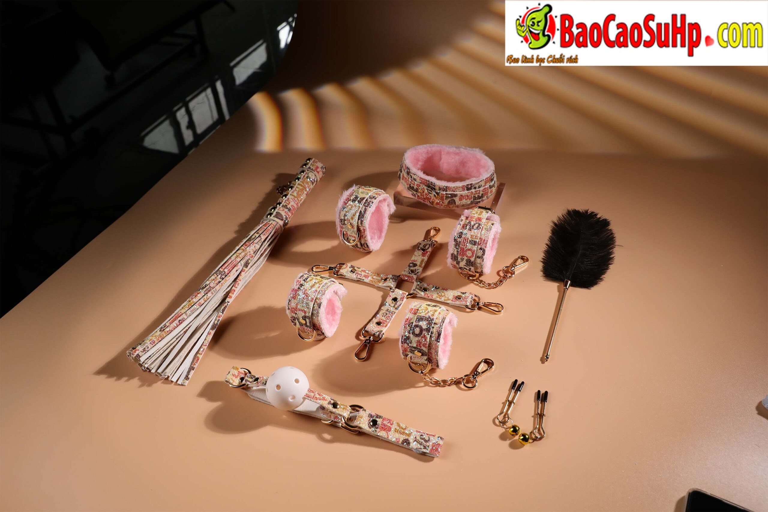 Bo BDSM 12 mon Mizzzee Start Bundle lap lanh tre trung ben bi 31 scaled - Bộ BDSM 12 món Mizzzee Start Bundle lấp lánh trẻ trung bền bỉ