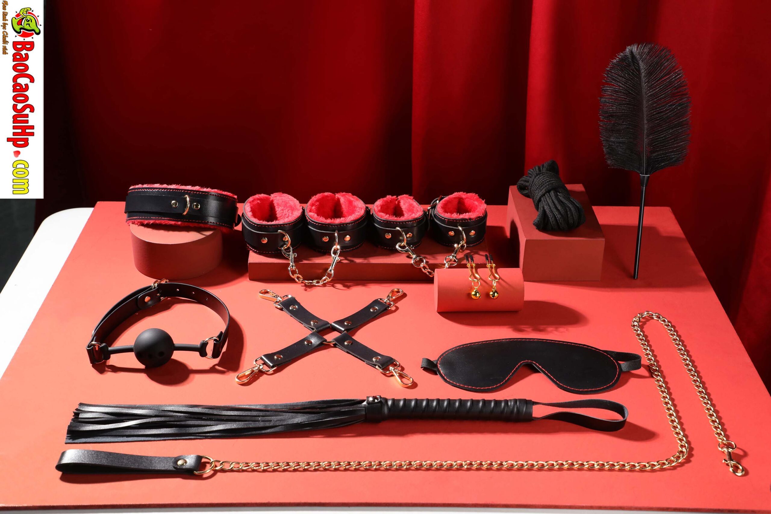 834A7854 scaled - Bộ BDSM Mizzzee BIN002 nâng cấp 10 món đen pha đỏ đầy khiêu gợi