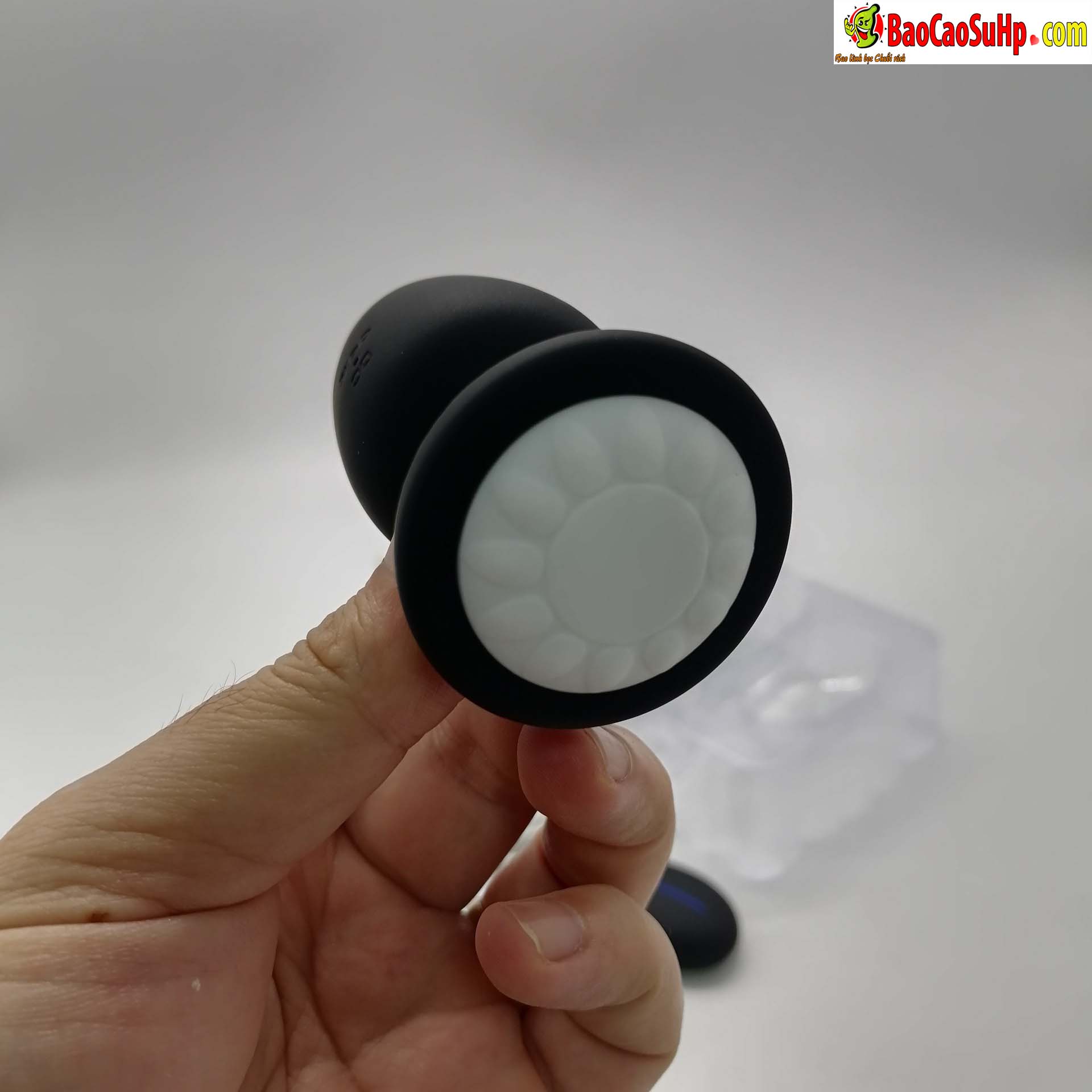 Thụt hậu môn Diesel Ruby LED 7 màu siêu rung nhiều chế độ