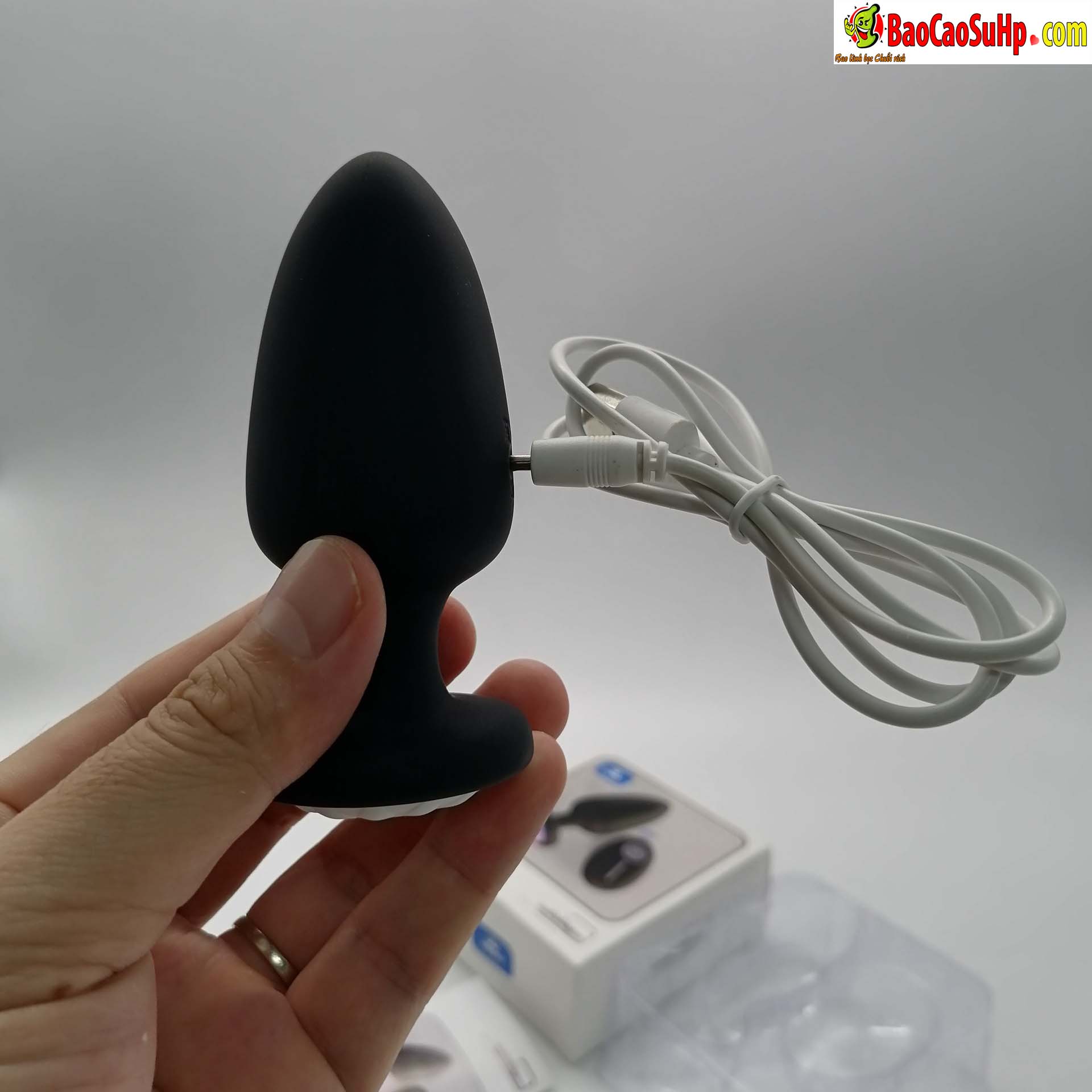 Thụt hậu môn Diesel Ruby LED 7 màu siêu rung nhiều chế độ