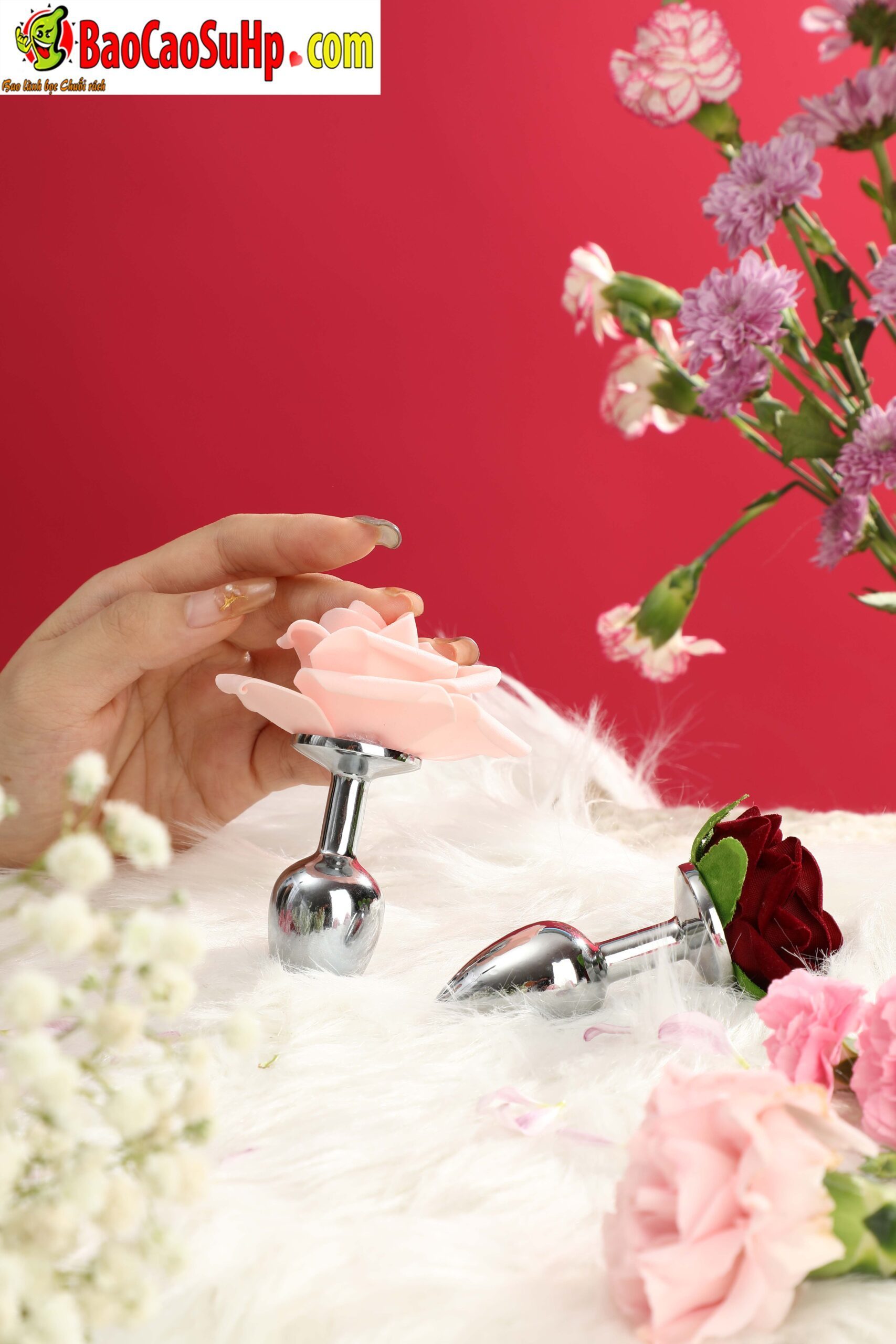 anh chup INOX Mizzzee ROSE 3D 5 scaled - Phích cắm hậu môn INOX Mizzzee ROSE 3D đẹp bền bỉ.