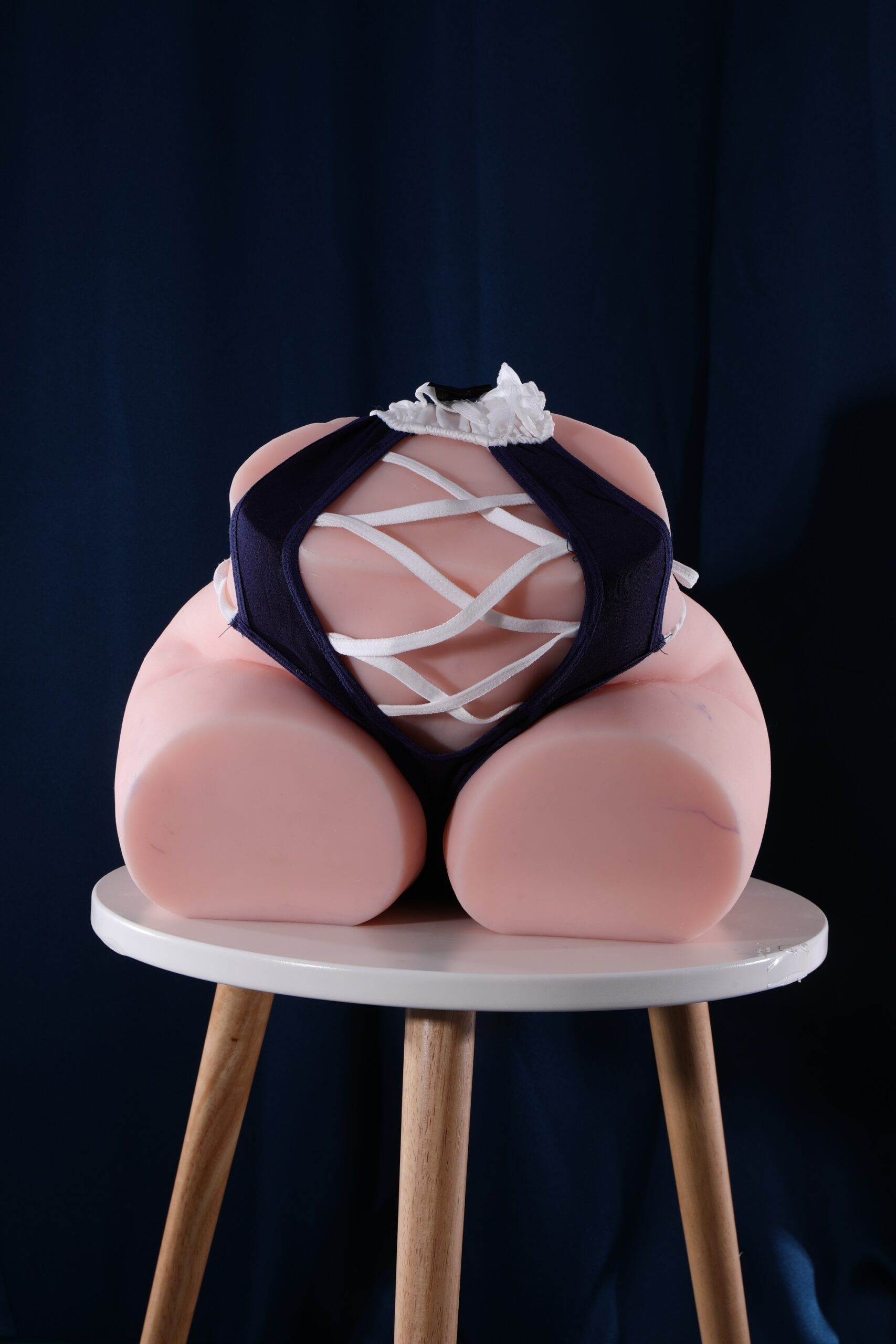 Mông giả nguyên khối Tokyo Hashimoto Arina siêu to 125kg thật