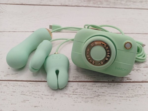 Trứng Rung Svakom Đa Năng Kẹp Ngực Máy Mút Hút Mạnh Mẽ