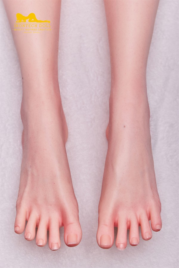 Âm đạo giả vòng 3 Silicon Bạch Kim 107cm chân thực có chân thon dài