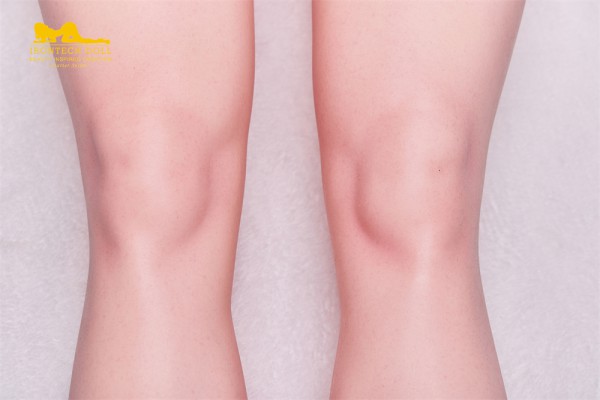 Âm đạo giả vòng 3 Silicon Bạch Kim 107cm chân thực có chân thon dài