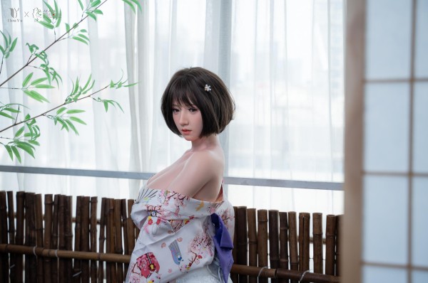 Búp bê Gynoid Houyu Elle 150cm silicon cao cấp hàng Nhật