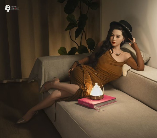 Búp bê tình dục Gynoid Joey 164cm Silicon bạch kim cao cấp chân thật