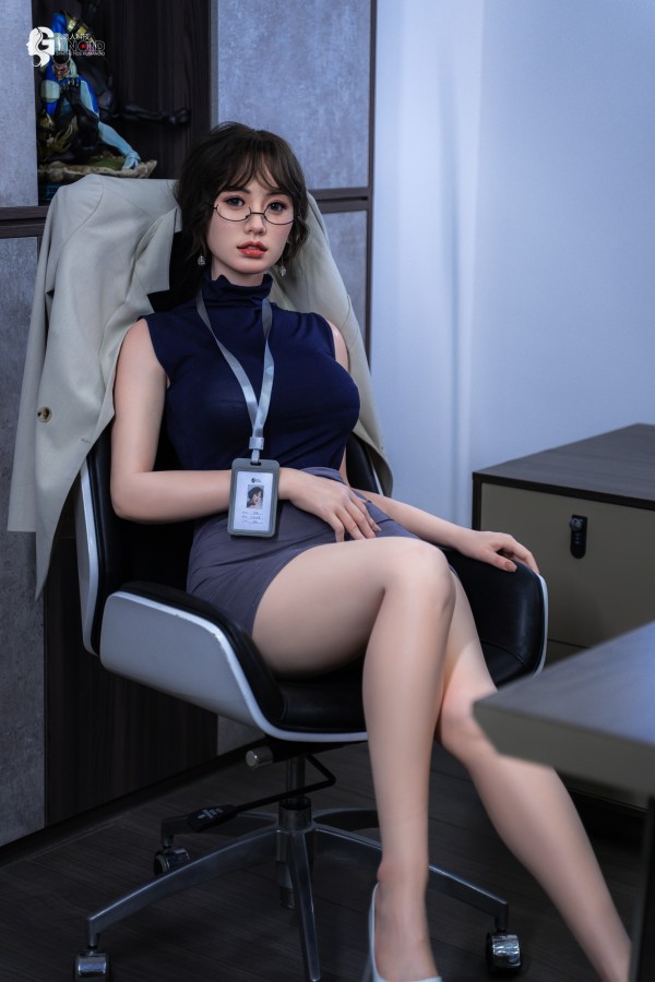 Búp Bê Gynoid Livi 165cm 99% Như Thật Phiên Bản 2025