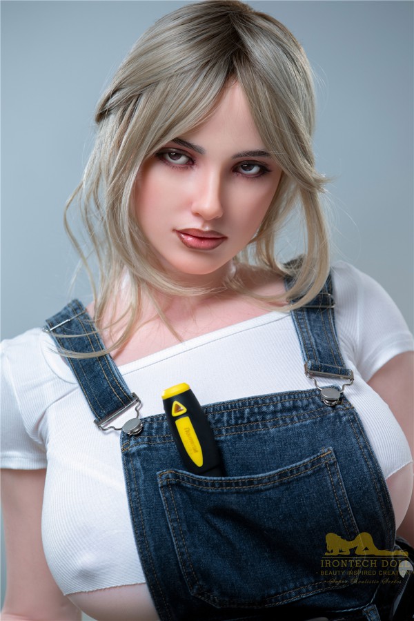 Búp bê IronTech Doll Luna 160cm mắt màu ngầu ngực lớn da mịn tự nhiên