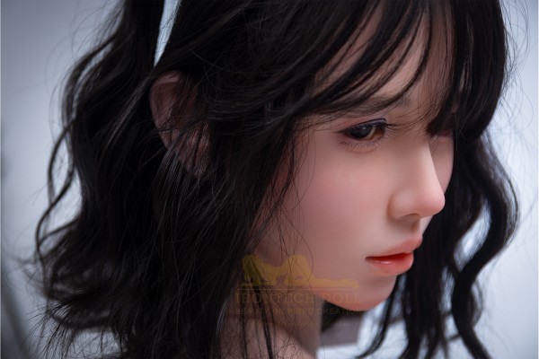 Búp Bê Tình Dục IronTech Doll Tanya 166cm da tự nhiên