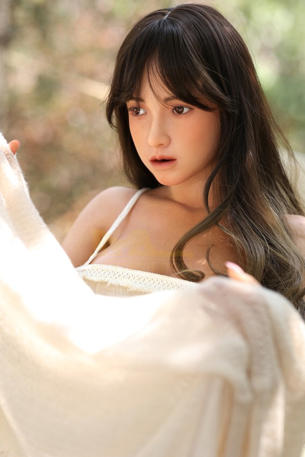 Búp bê IronTech Doll Petite Yeona 167cm da rám nắng mở miệng