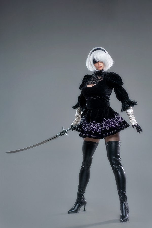 Búp bê 2B YoRHa No.2 NieR Automata 165cm silicon siêu chân thực