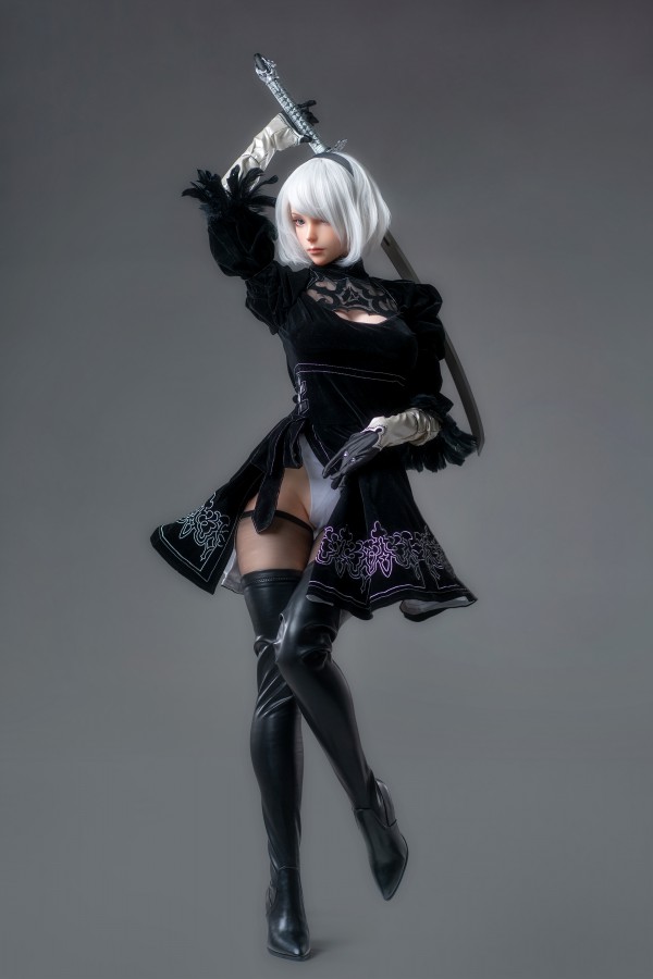 Búp bê 2B YoRHa No.2 NieR Automata 165cm silicon siêu chân thực