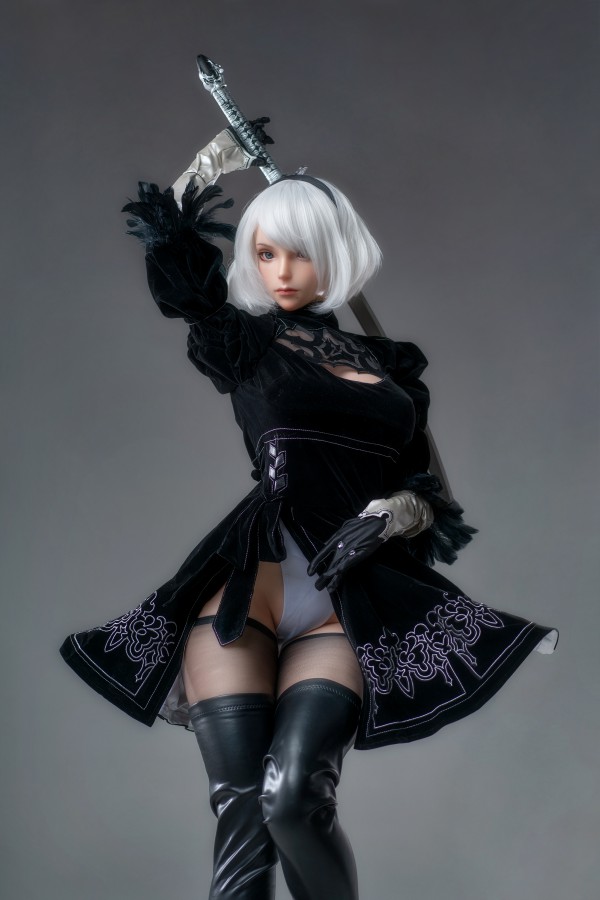 Búp bê 2B YoRHa No.2 NieR Automata 165cm silicon siêu chân thực