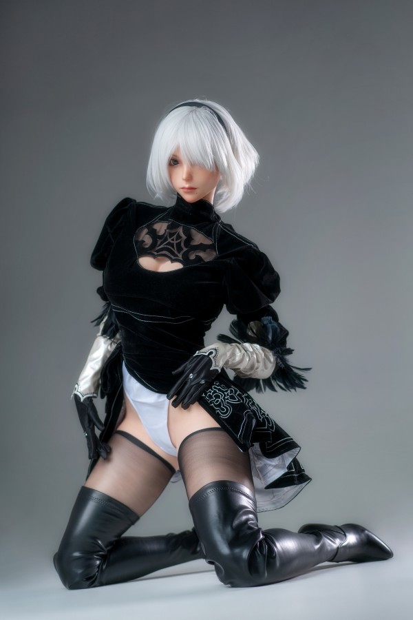 Búp bê 2B YoRHa No.2 NieR Automata 165cm silicon siêu chân thực