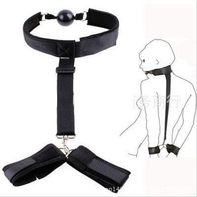 Bộ Khóa Miệng Còng Tay Bạo Dâm Cao Cấp Kích Thích Tột Đỉnh
