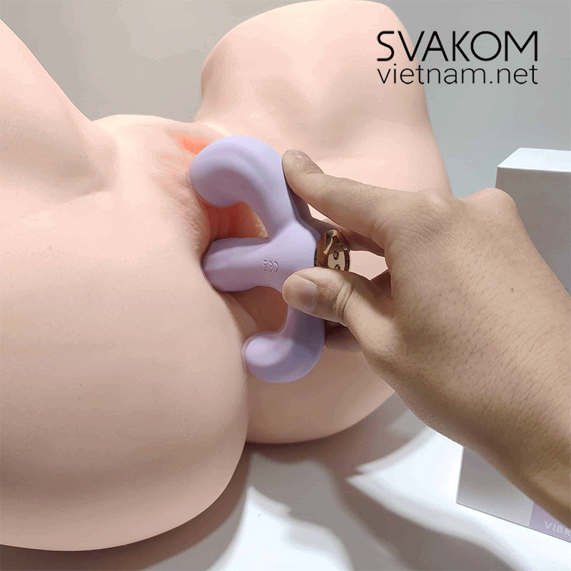 Dương vật giả rung hút SVAKOM Bernice