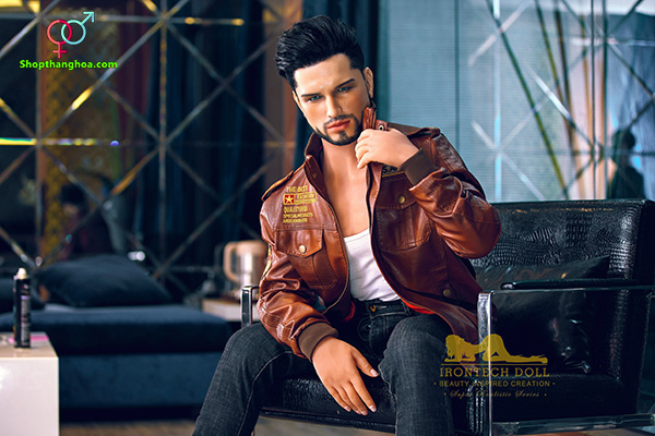 Búp bê tình dục nam 6 múi Hybrid Kevin 35 Irontech Doll giá tốt