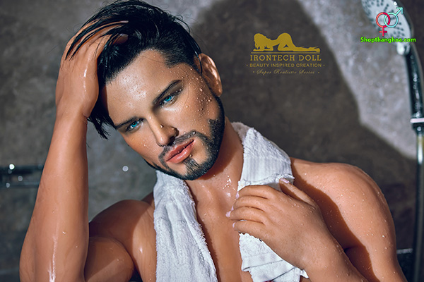 Búp bê tình dục nam 6 múi Hybrid Kevin 35 Irontech Doll giá tốt